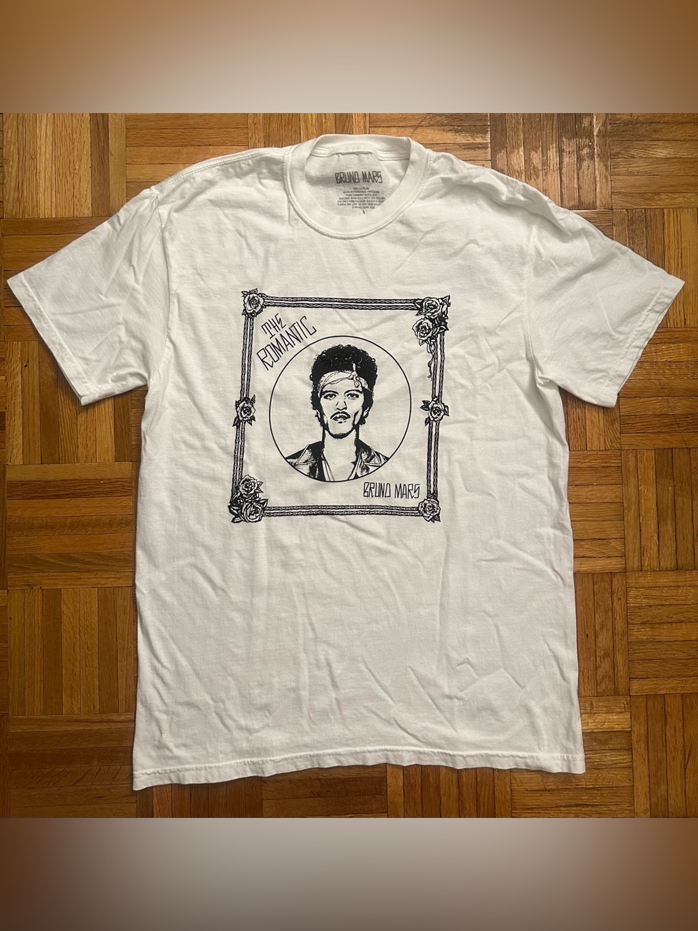 Bruno Mars The Romantic Tour t shirt tee official merch from concert large new
